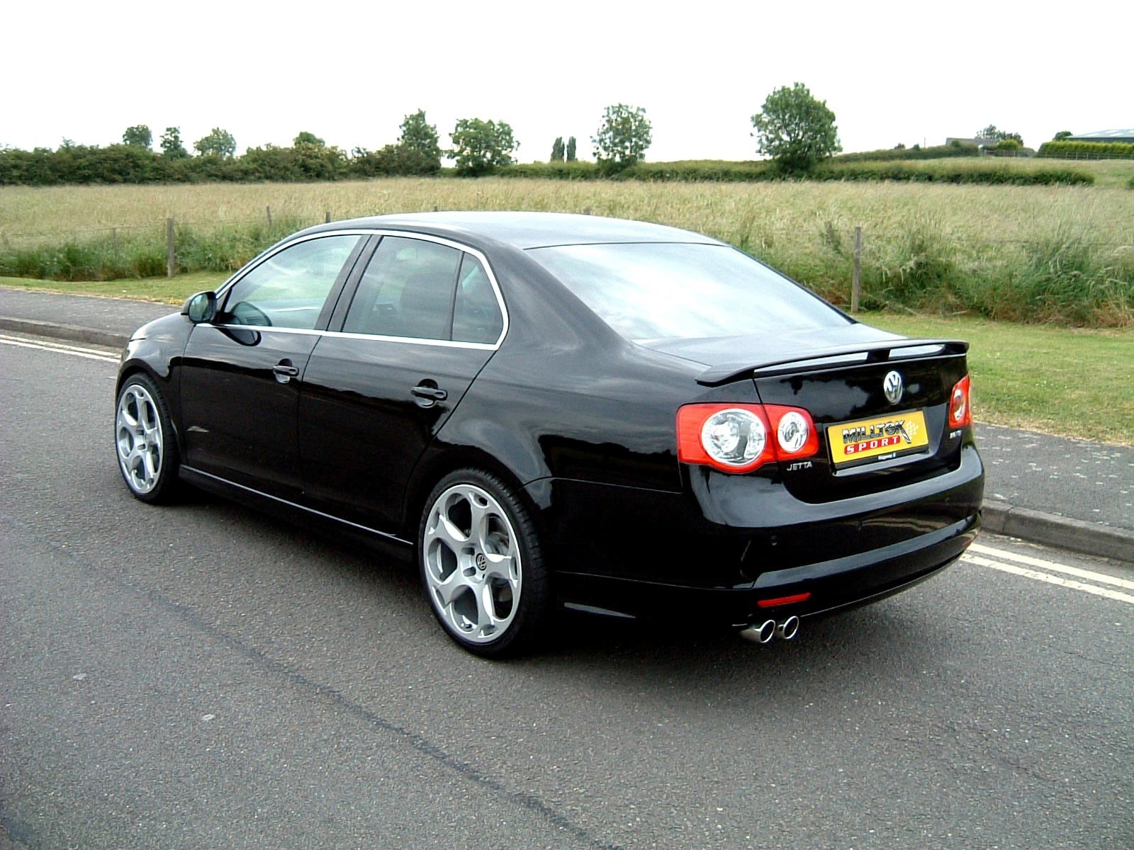 Milltek VW Jetta V 2.0 TFSI resonated(stiller) cat-back systeem