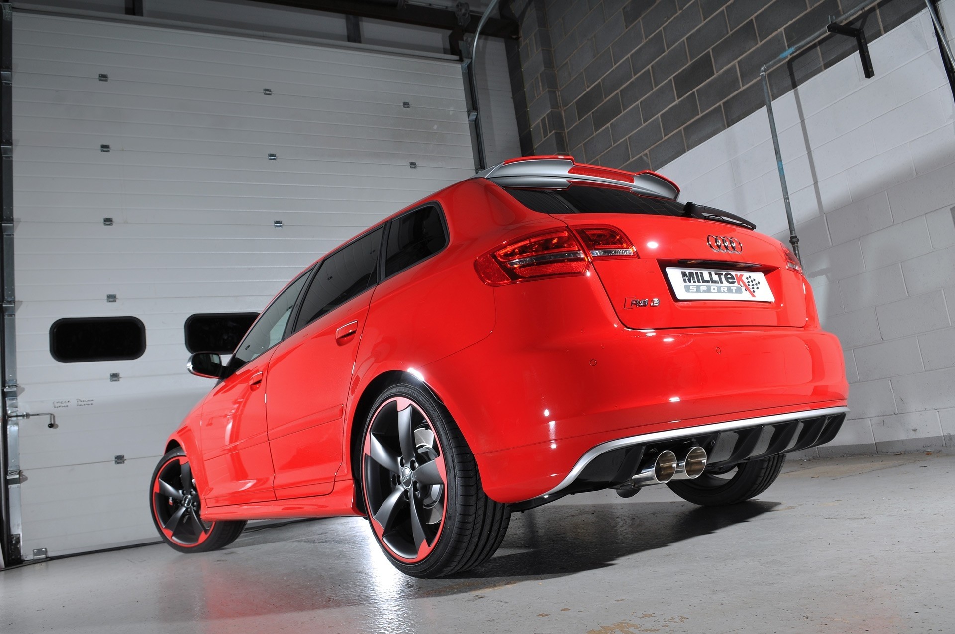 Milltek Audi RS3 8V S tronic non-resonated(luider) cat-back syst