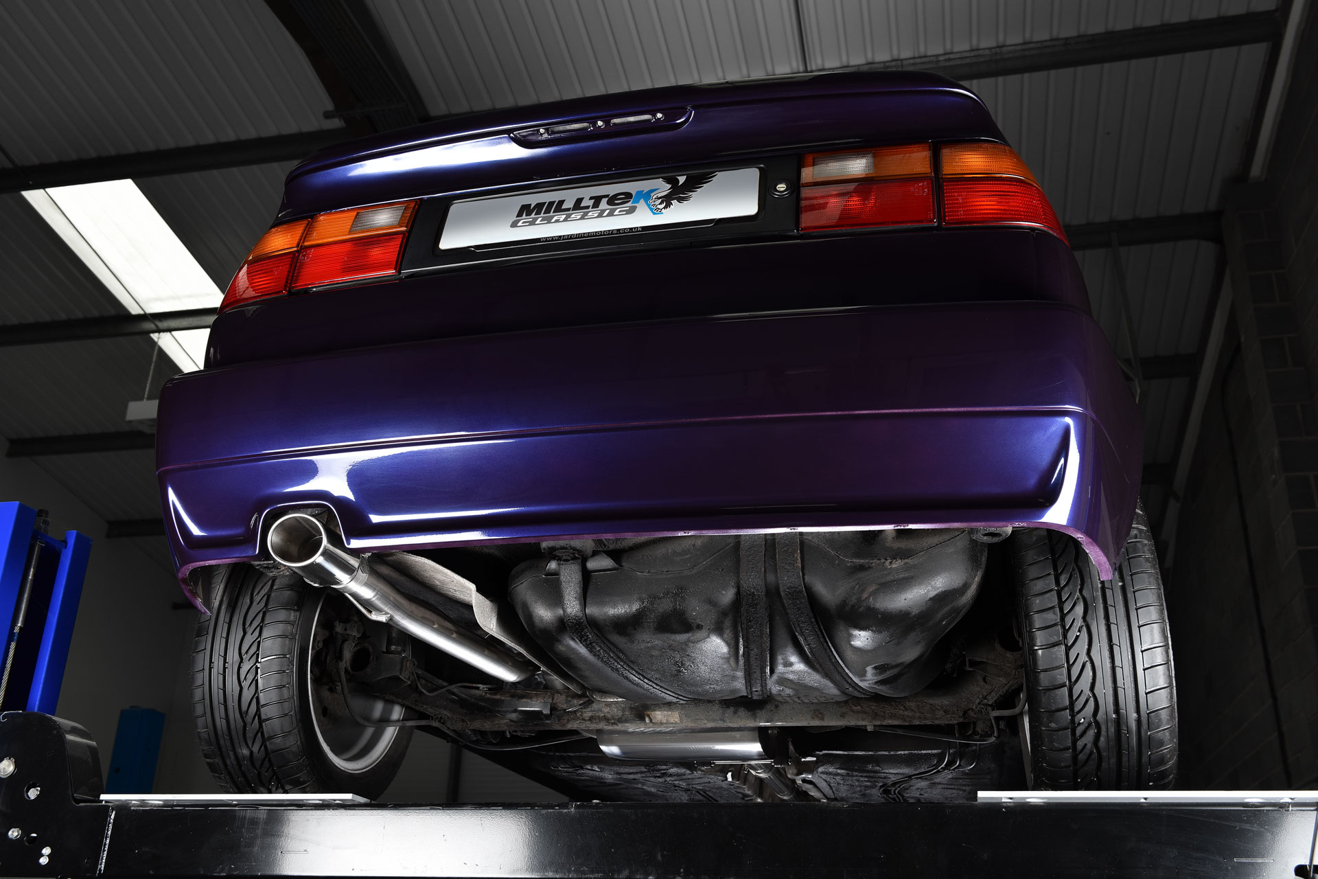 VW Golf Corrado VR6 Cat-back Resonated (louder) Systeem